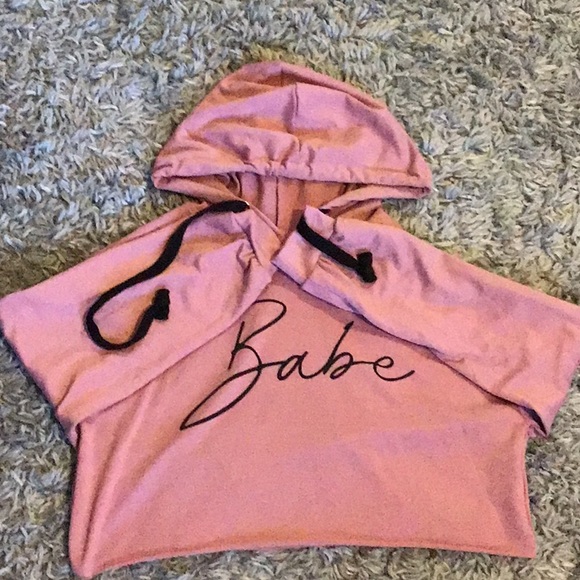 Cropped hoodie
